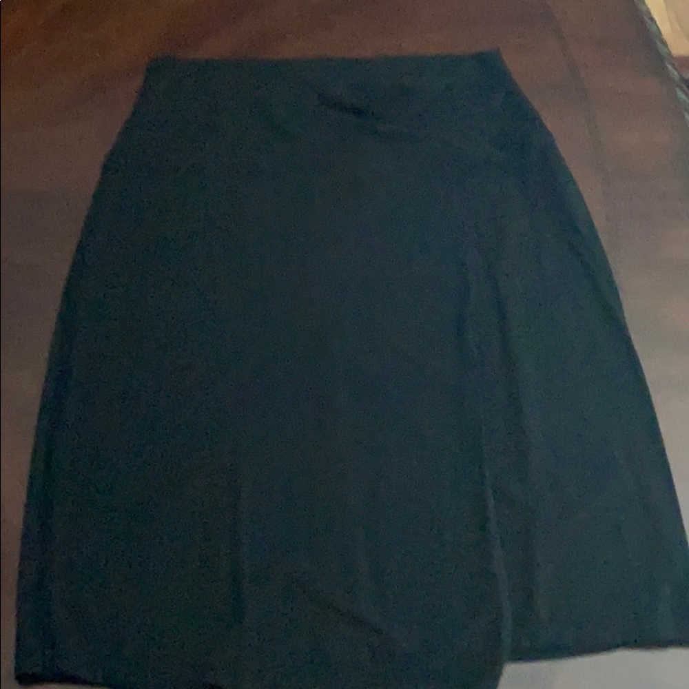 Athleta black skirt